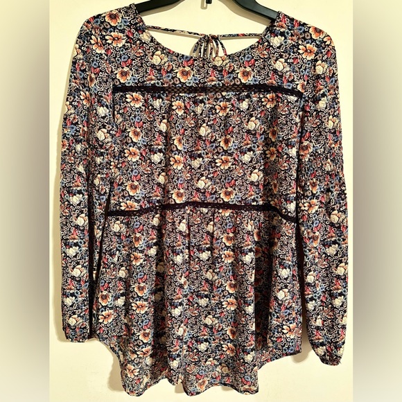 Knox Rose Tops - Women’s Knox Rose Multicolor Floral Tie Back Blouse with Tassels Sz XS Oversized